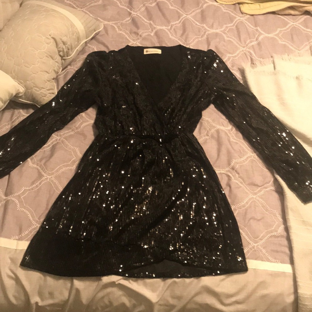 IMPECCABLE PIG Black Sequin long sleeve dress